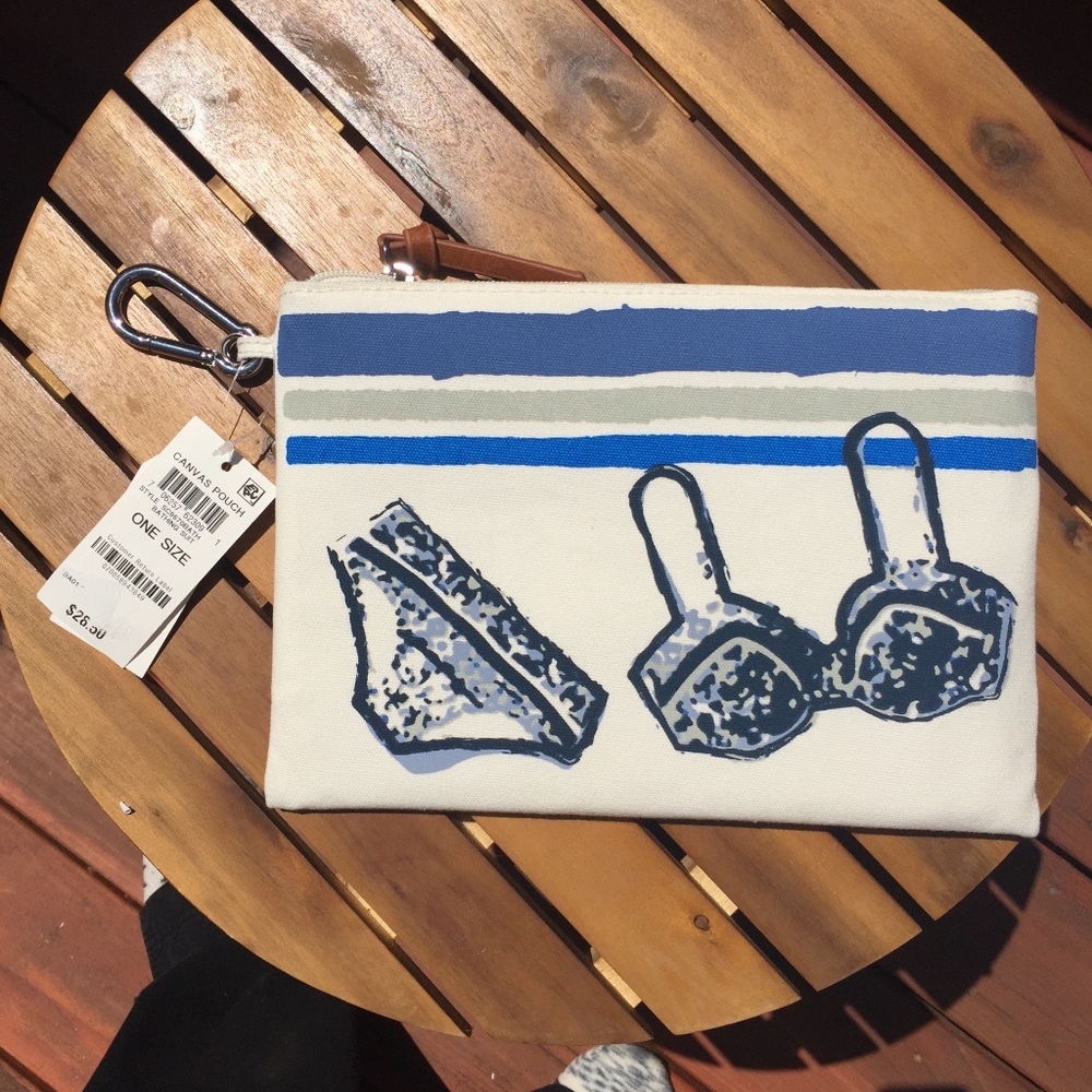 NWT Style & Co Water Resistant Zip Pouch